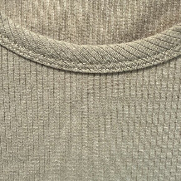 Olivia Rae Ribbed Shirt - Picture 3 of 3